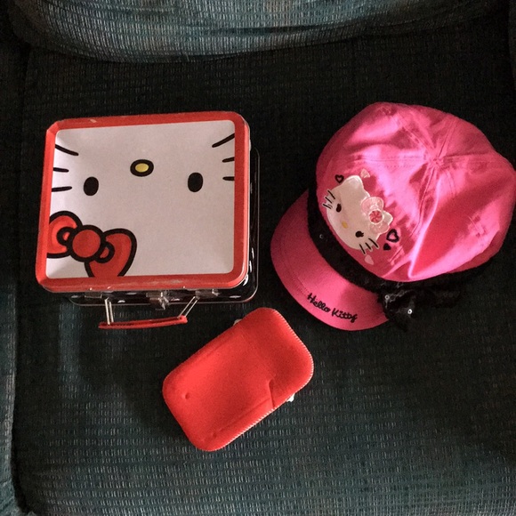 Hello kitty bundle - Picture 4 of 4